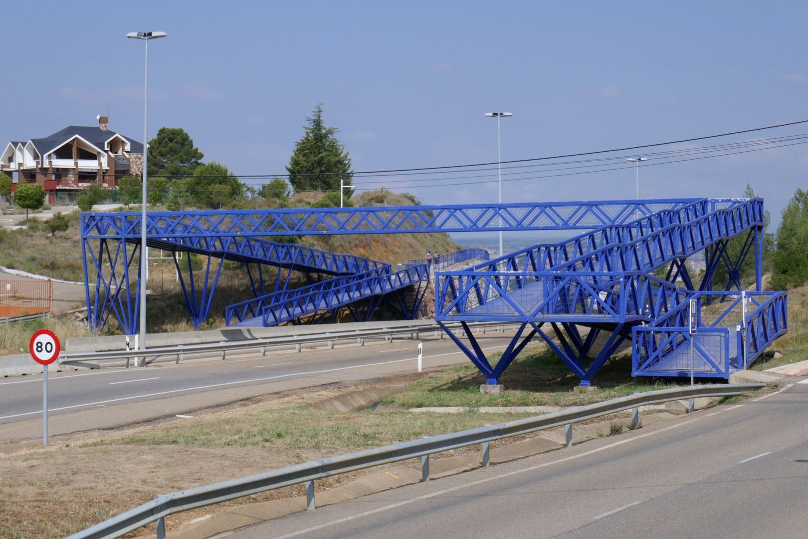 Most čez avtocesto