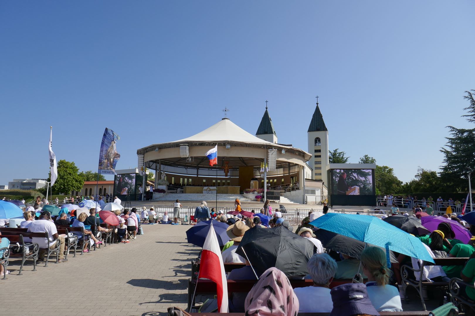 5. 8. D. Predavanja in pričevanja